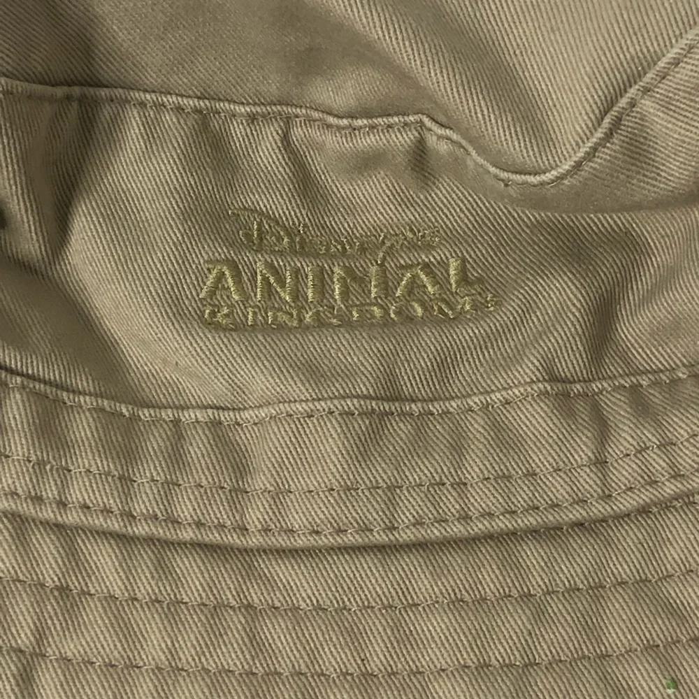DISNEY’S ANIMAL KINGDOM youth size safari bucket hat khaki hat
